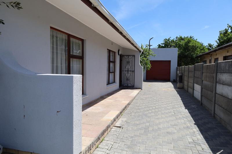 3 Bedroom Property for Sale in Eersterivier Industria Western Cape